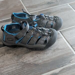 Keen Kids' Charcoal and Aqua Sandals